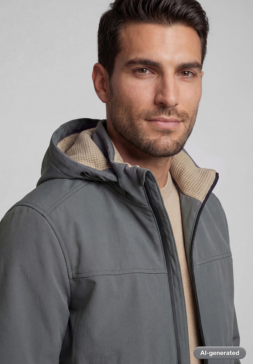Softshell Jacke mit abnehmbarer  Kapuze