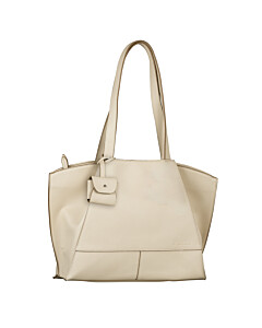 Shopper Adrienn